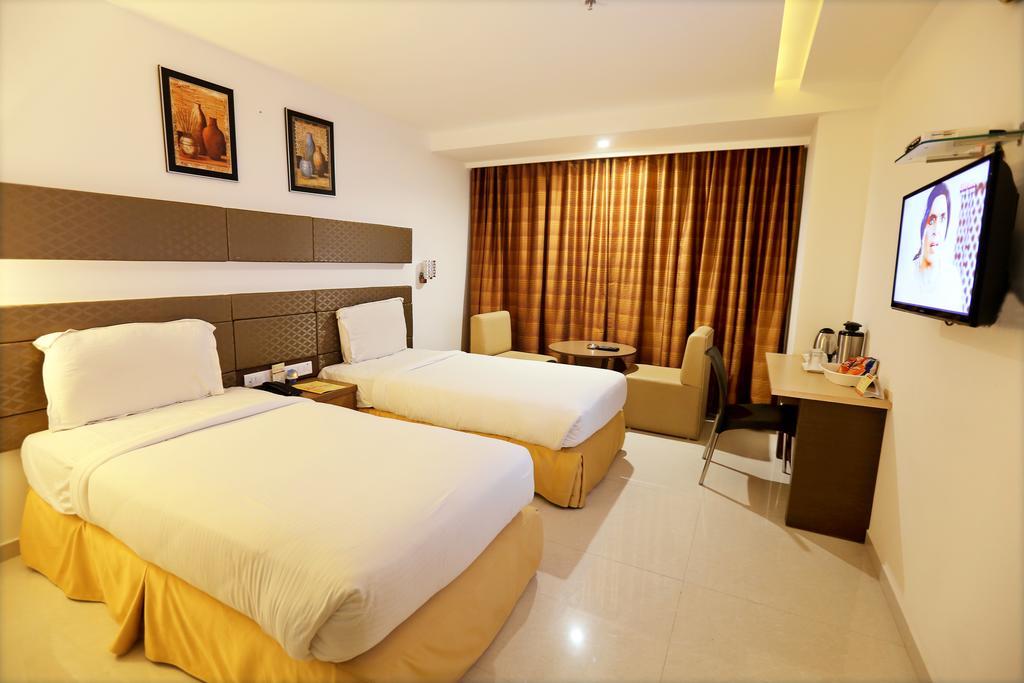 Hotel Sitara Grand Miyapur Haiderabad Kamer foto