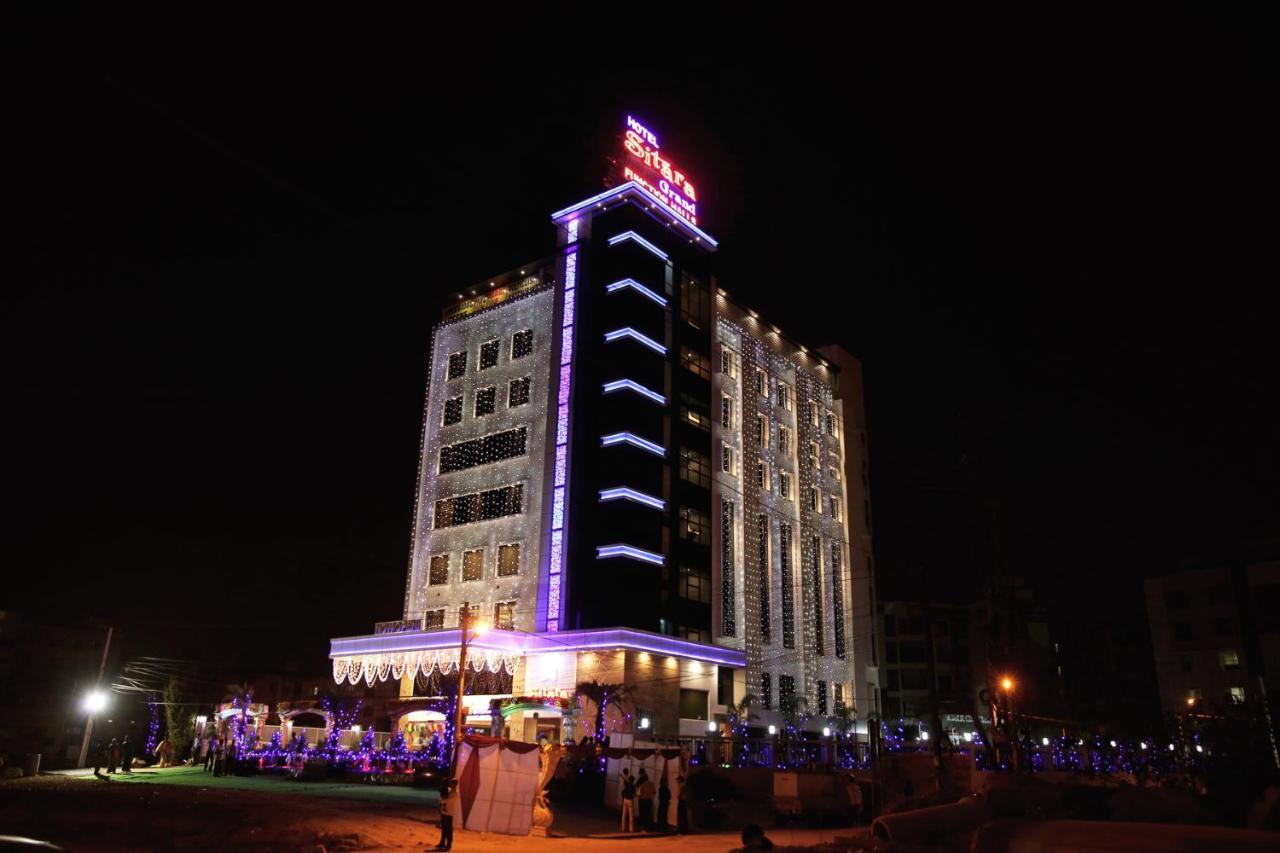 Hotel Sitara Grand Miyapur Haiderabad Buitenkant foto